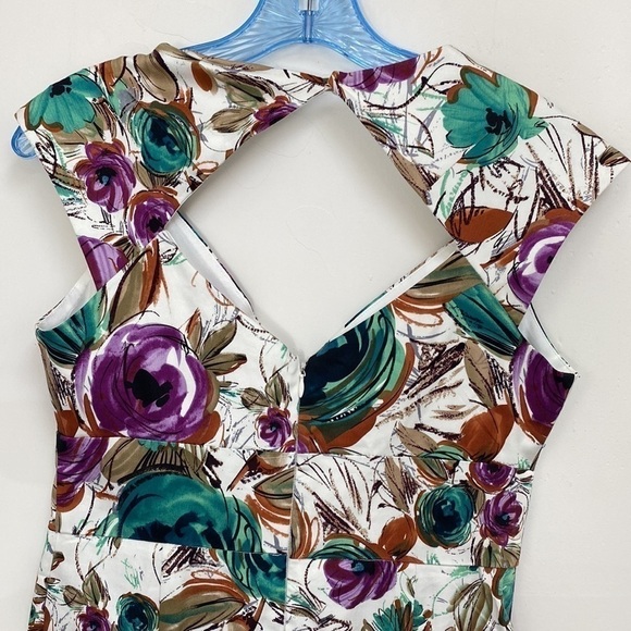 Beautiful Maggie L Petite Cotton Blend Floral V-Neck Dress Size 8P - Picture 11 of 13